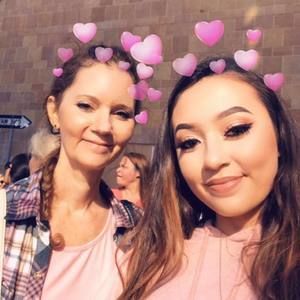 Meet your Posher, Sherry